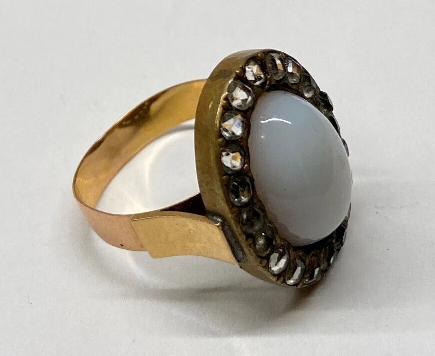 Ancienne bague Opale or 18 carat brillants XIXe si cle