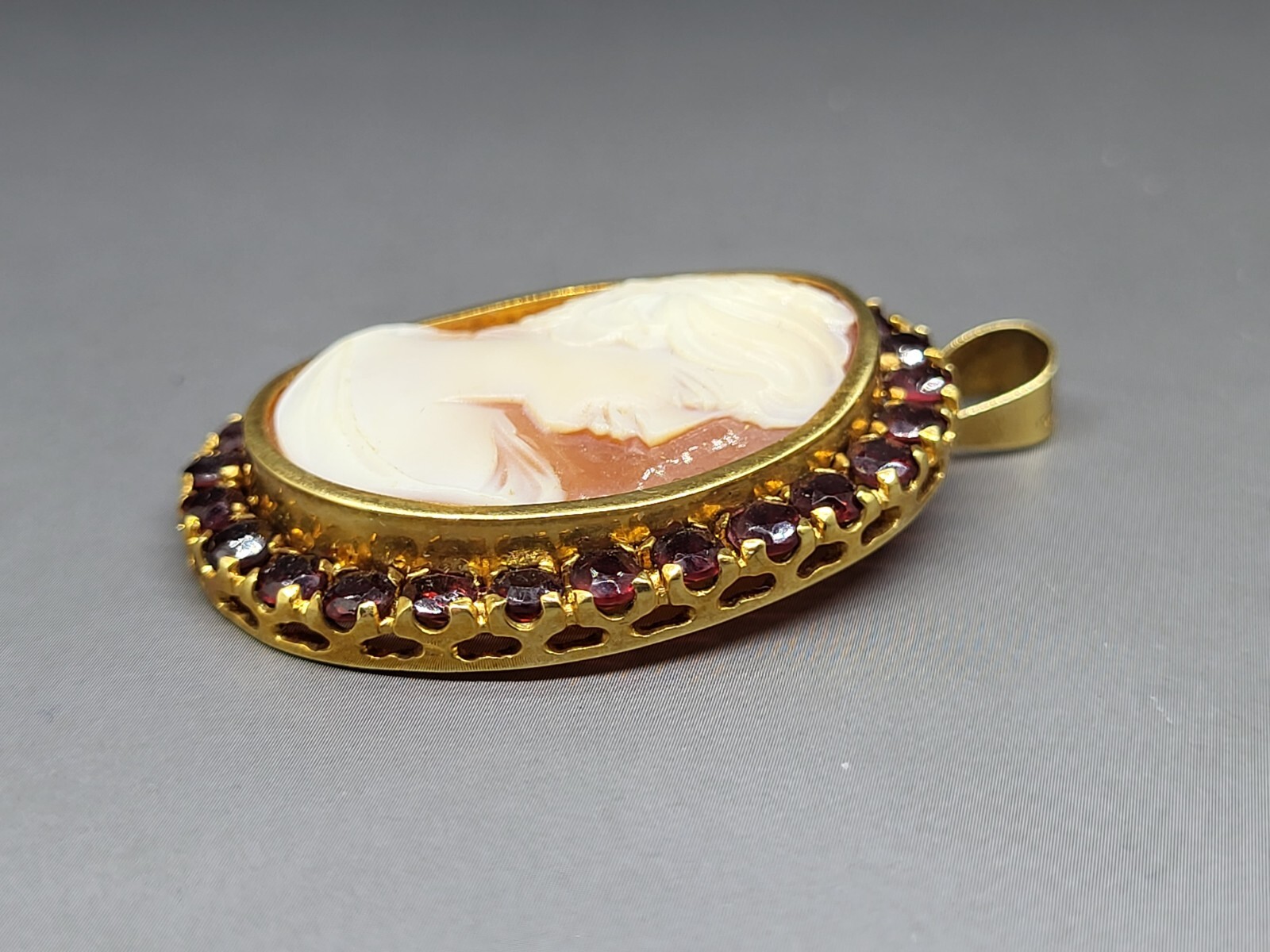 Victorian Ruby Garnet Surrounded Carved Shell Cam… - image 5