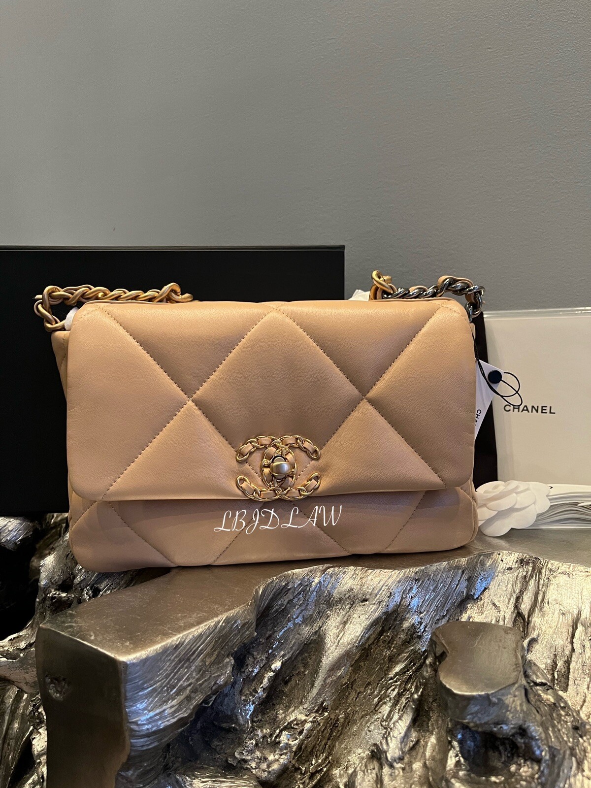 CHANEL 22C Beige 19 Flap Bag Small Medium Quilt Leather Gold Silver CC NEW AUTH | eBay Chanel 22C Beige 19 Flap Bag Small Medium Quilt Leather Gold Silver Cc New Auth | Ebay