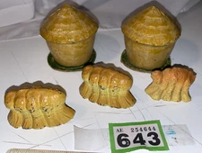 AE643 John Hill & Co Vintage Metal Model Hay Stacks - 5pcs - VGC for age