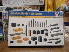 Vtg NOS Italeri Modern Battle Accessories No. 6423 Military Model Kit 1:35 Scale