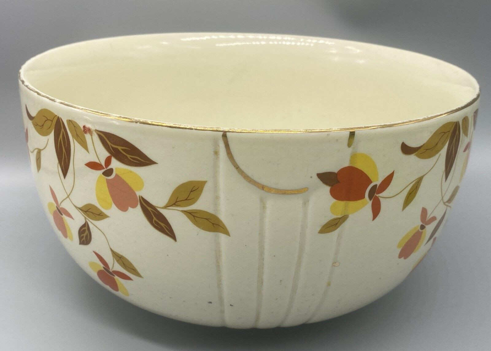 Halls Superior Quality Kitchenware Bowl Jewel Tea Autumn Leaf 9 inches Vintage