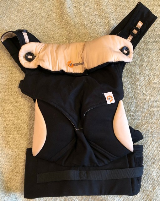 ergobaby 360 black and camel
