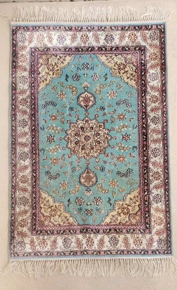 Excelente alfombra oriental 400 kpsi 100% seda azul turquesa anudada a mano 3’ X 2’  Foto 2 de 4