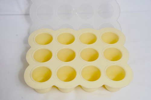 Bandeja congeladora Baby Bullet cómoda de almacenamiento de alimentos para bebés de 12 compartimentos con tapa - Imagen 3 de 5