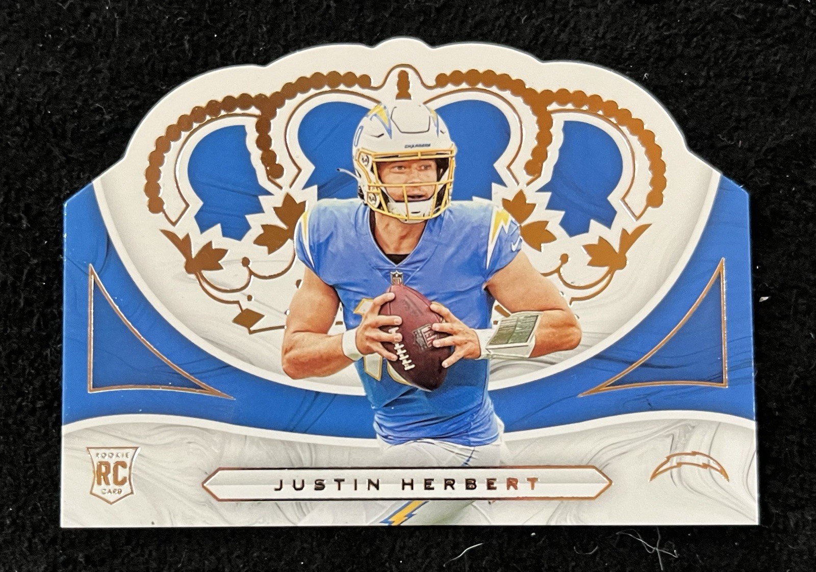 2020 Chronicles Crown Royale Justin Herbert RC #CR-3 Chargers Rookie Die Cut