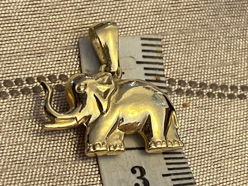 18ct 750 Yellow Gold Small Hollow Elephant Good Luck Lucky Charm Pendant 1.51g - Picture 6 of 7