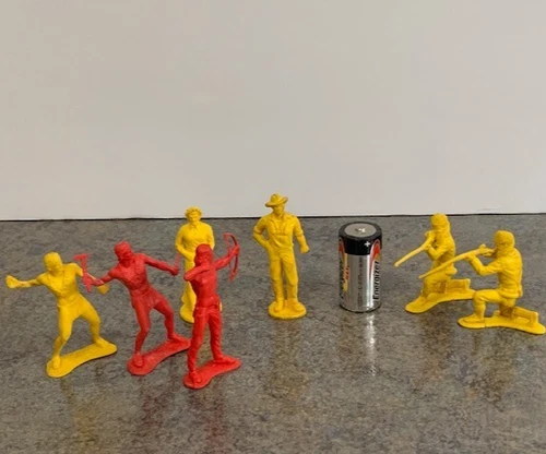 Western Town Lot of 7 Figures Red Yellow Cowboy Indian 60  Vintage Marx