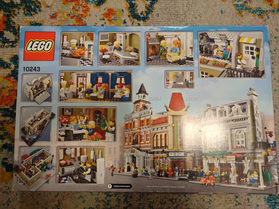 LEGO Modular: Parisian Restaurant 10254 - New in Sealed Box *Retired* - Image 2 of 4