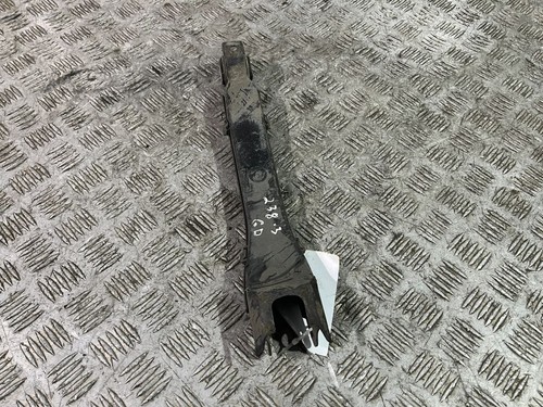 Mercedes-Benz E W238 2017 Querlenker hinten A2043251205 Diesel 143kW UTO48960