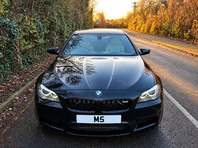 BMW M5 F10 LCI Black / Silverstone Velocity Tuning 710bhp
