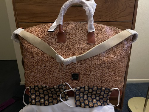 Exclusive Disney CLUB 33 Dooney 