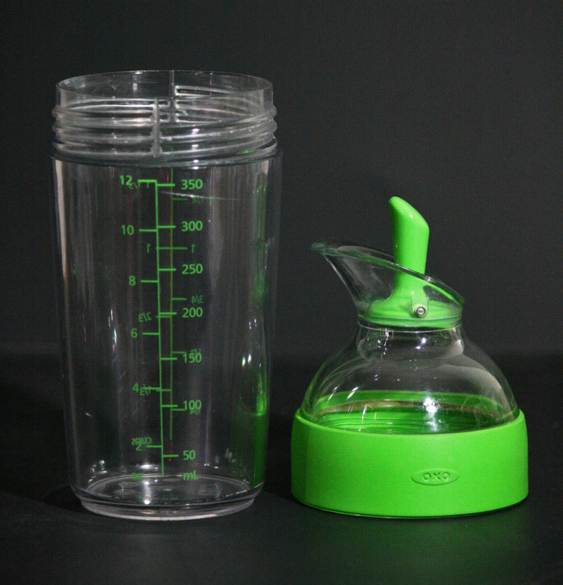 OXO Good Grips Salad Dressing Shaker, 1.5 cups / 12 oz Clear with Green Lid | eBay OXO Good Grips Salad Dressing Shaker, 1.5 cups / 12 oz Clear with Green Lid | eBay