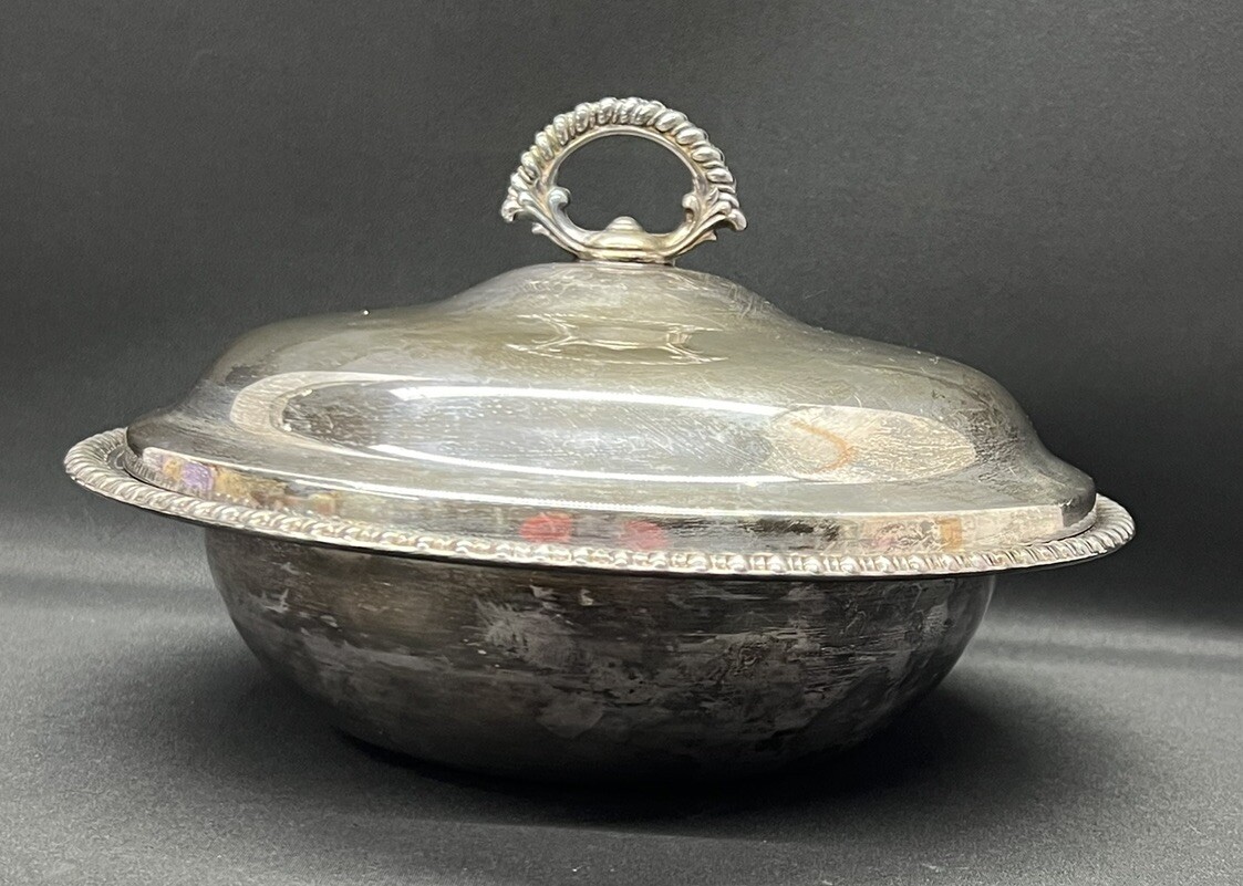 Vintage WM Rogers 862 Silverplate Round Serving Bowl With