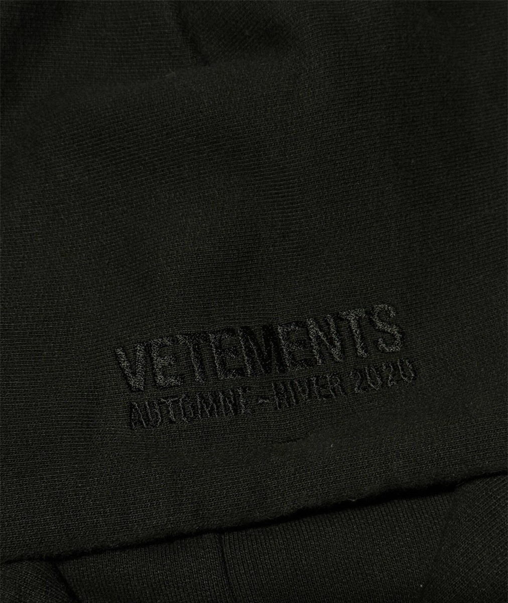VETEMENTS FW19 THE PIRATE BAY HOODIE SIZE M (RARE) (GRAIL VETEMENTS FW19 THE PIRATE BAY HOODIE SIZE M (RARE) (GRAIL