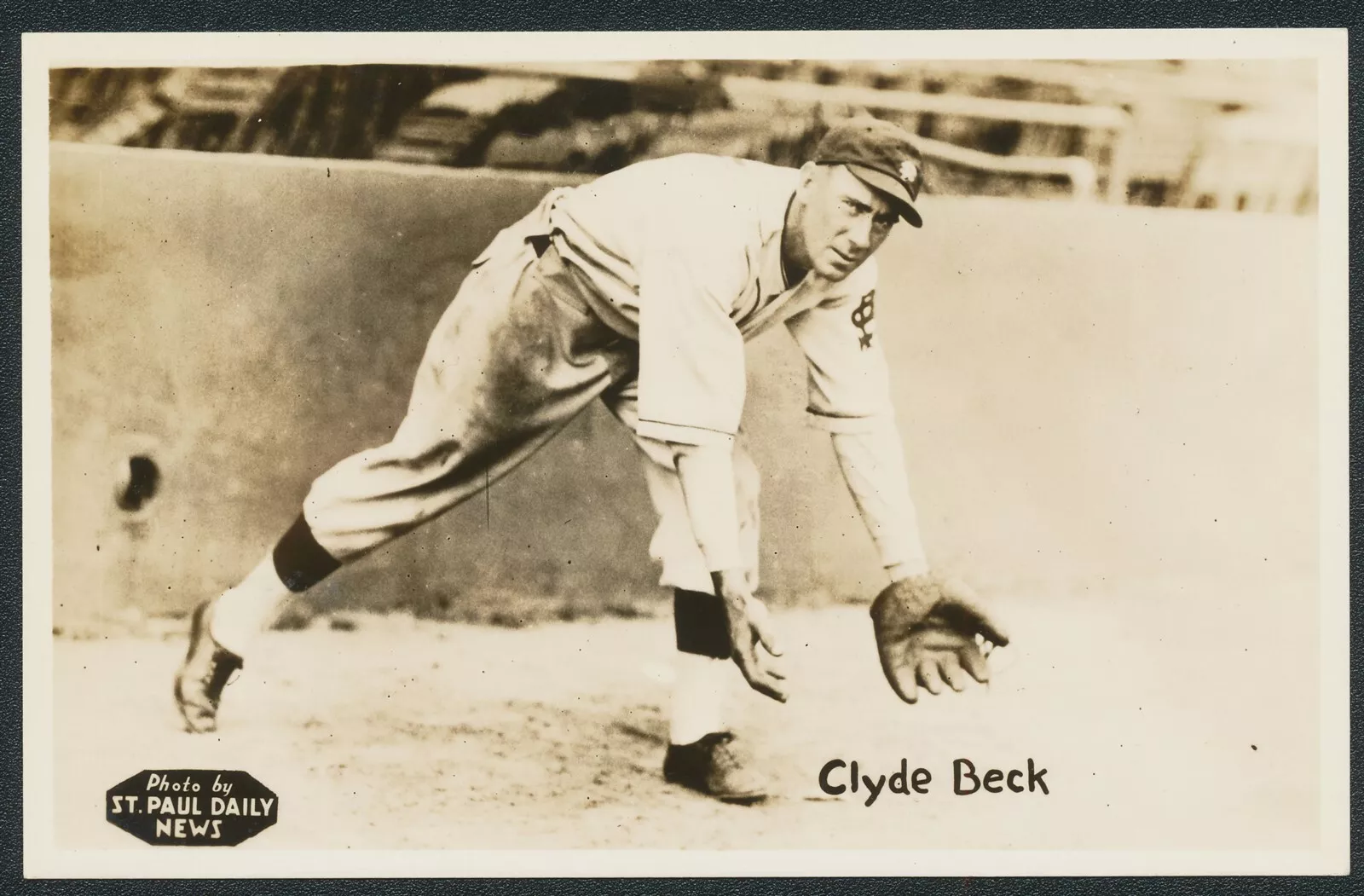 Clyde Beck trading card