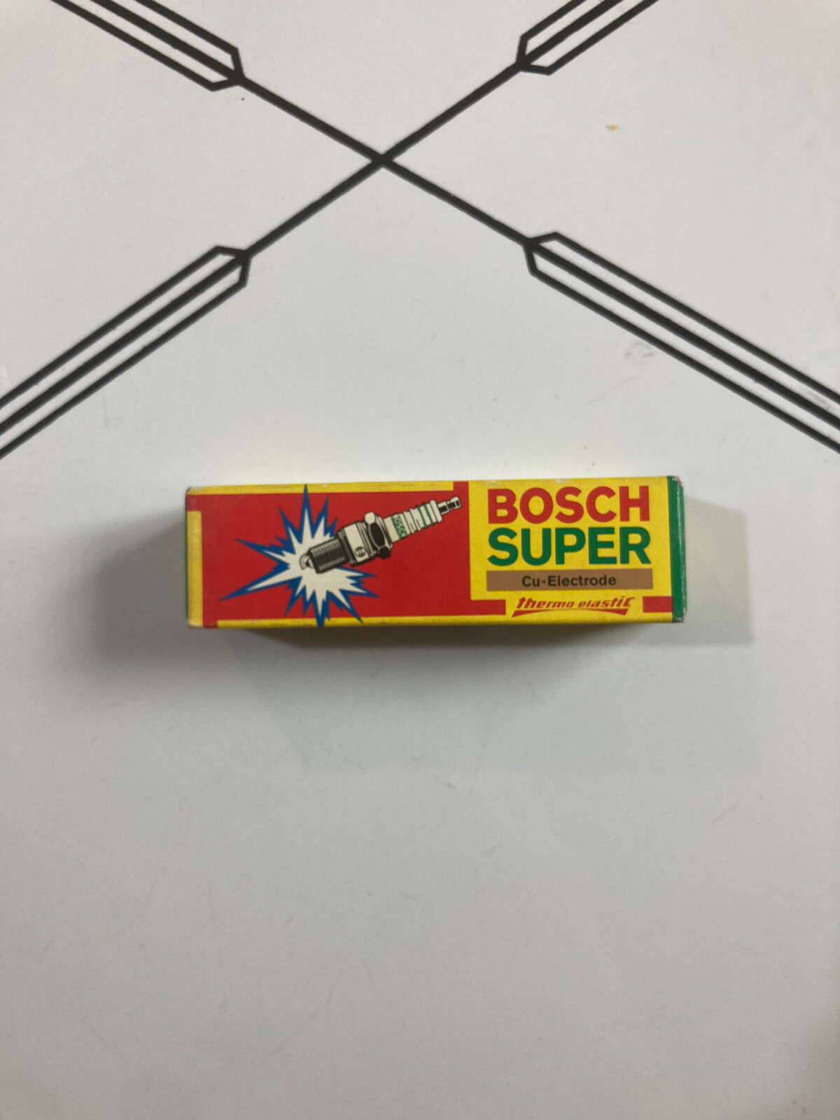 Spark Plug-Super Bosch 7557/FR8DCX/242229530-076 NOS