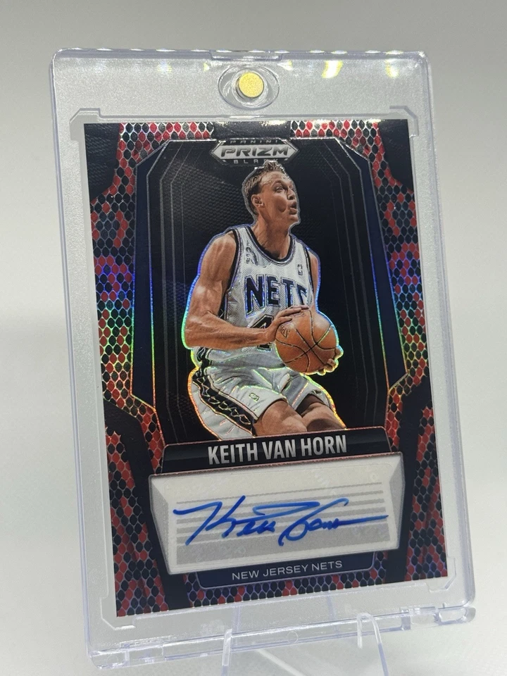 2024-25 Panini Prizm Negro Keith Van Cuerno Piel de Serpiente Prizm Automático/15 #SIG-KVH Redes Foto 2 de 4