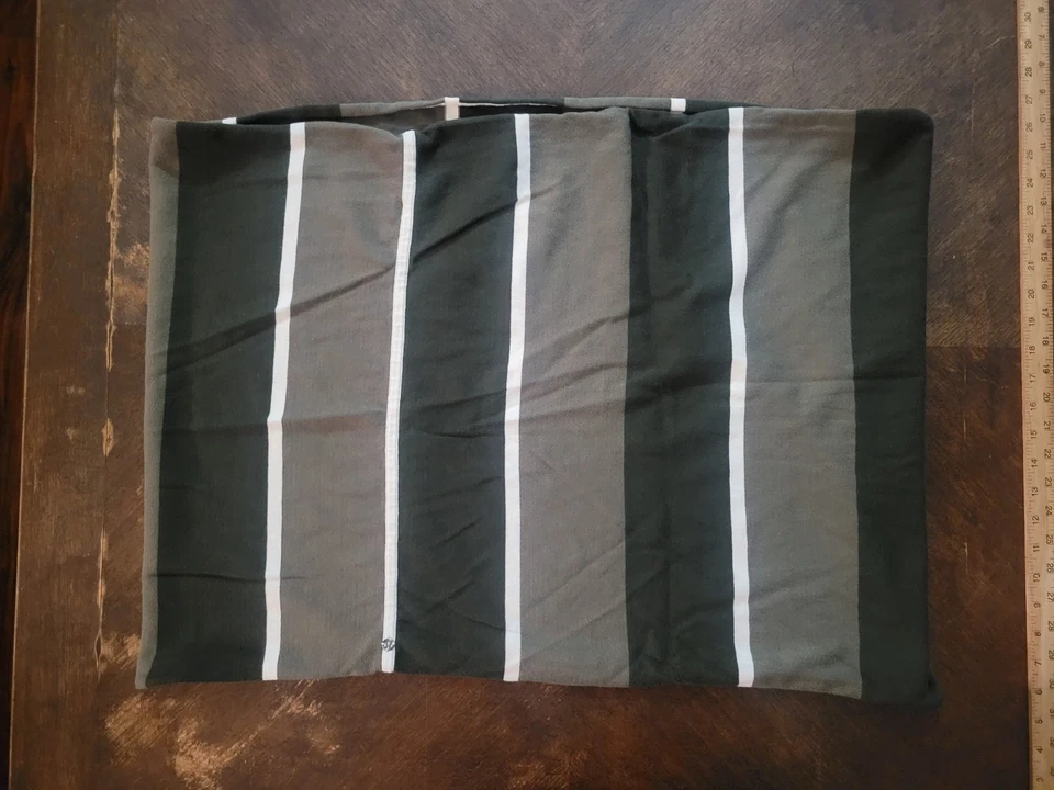 Bufanda envolvente Lululemon Athletica para mujer talla única verde gris a rayas invierno Foto 3 de 4