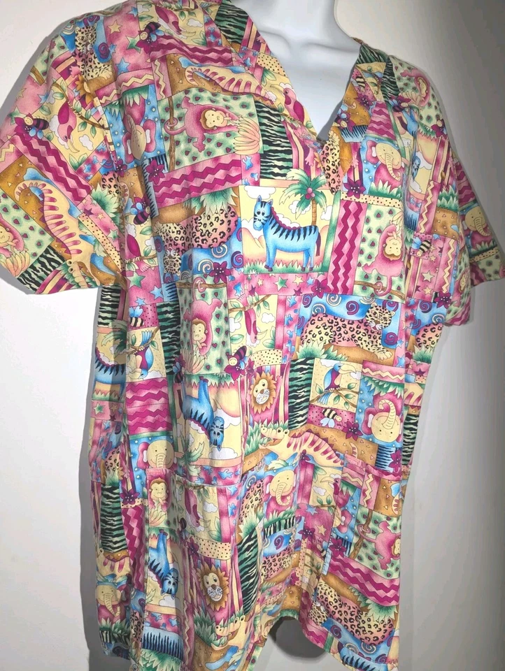 CREST Woman's Short Sleeve Colorful Pullover Scrub Top - Size S - Image 2 of 4