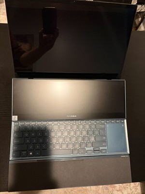 ASUS ZenBook Pro Duo 15 OLED UX582LR i7-10870H 16GB 1TB RTX 3070   Excellent Cnd