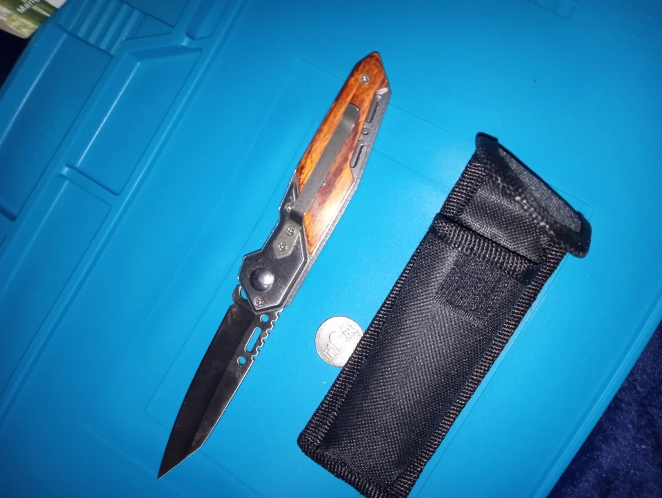 Navaja de bolsillo de acero inoxidable agarre cómodo metal y madera botón abierto asistido Foto 2 de 2