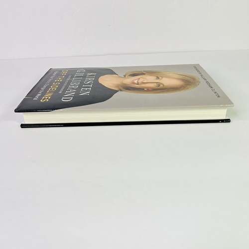 Off the Sidelines : Raise Your Voice, Change the World by Kirsten Gillibrand - Picture 5 of 7