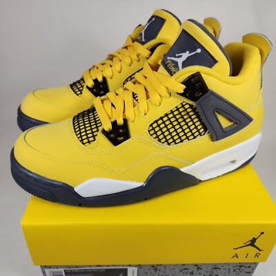 Nike Air Jordan 4 Retro GS Size 7Y, Womens 8.5 Lightning