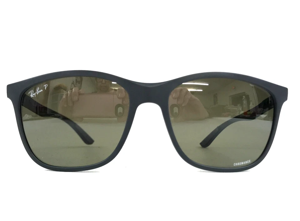 Gafas de sol Ray-Ban CHROMANCE RB4330CH 6014/5J gris arena con espejo gris plateado Foto 2 de 4