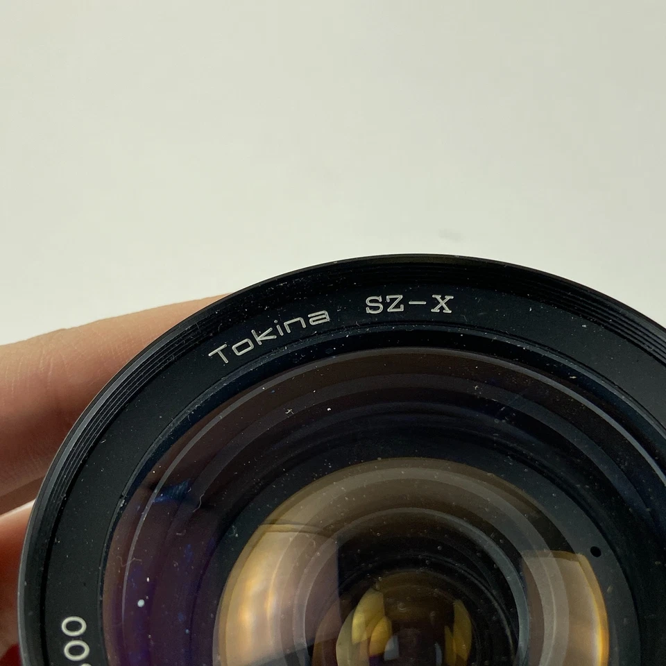 Tokina SZ-X 28-200mm Zoom Lens Black Manual-Focus 1:3.5-5.3 Canon FD for Cameras - Image 4 of 4