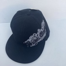Busch Gardens Black Stretch Fit Baseball Hat Cap