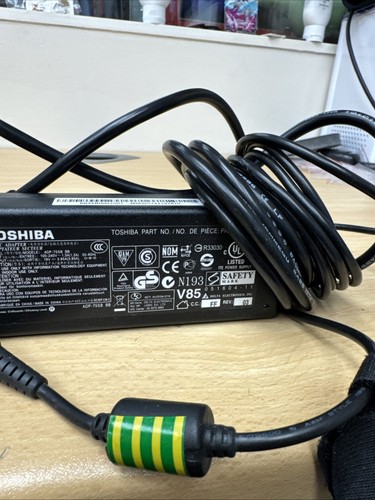 Genuine Toshiba ADP-75SB BB / PA3468E-1AC3 Adapter 19V 3.95A AC/DC PSU Charger - Picture 3 of 8