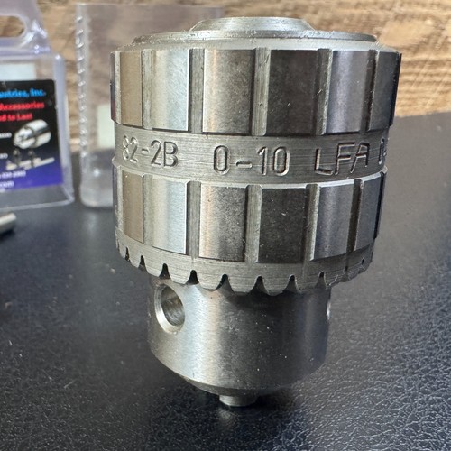 LFA 82-2B 0-3/8 Capacity 3/8-24 Threaded Mount Keyed Heavy Duty Drill Chuck - Afbeelding 7 van 12