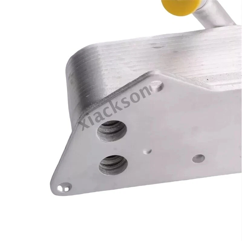 New Engine Oil Cooler for BMW Series: 1 2 3 5 6 7 X1 X3 X5 X6 Z4 11427525333 Foto 3 de 4