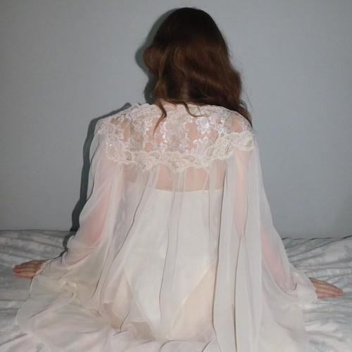 Vintage Victoria's Secret Gold Label Teddy und Morgenmantel Braut Dessous Set