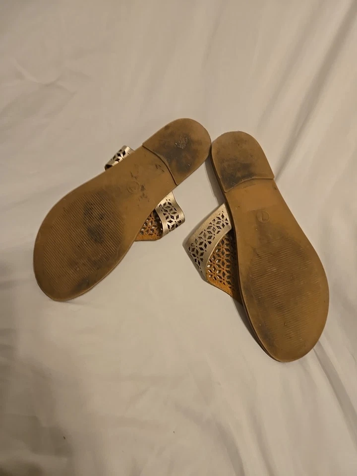 Sandalias de Tanga Chanclas Merona Para Mujer Talla 7 Dorado Y Tostado Diseño Geométrico Chic Foto 3 de 4