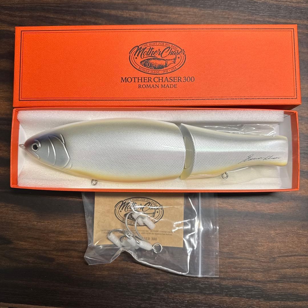 RomanMade MOTHER Chaser 300 Wood Limited White Snake Fishing Lure - Image 1
