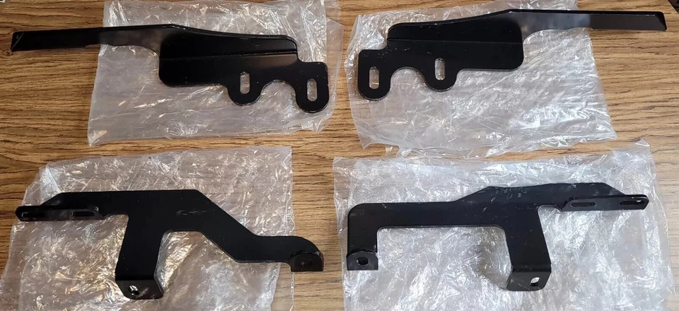 RUNNING BOARD MOUNT KIT-SL WESTIN 27-1835 FOR Traverse, Acadia, Enclave, Outlook - Image 3 of 4