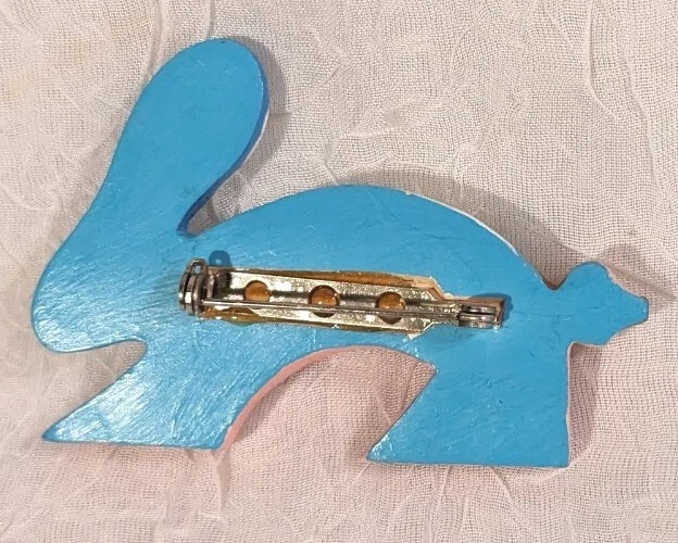 Broche de conejo prendedor de madera suroeste conejito cactus pintado a mano artista nubes Foto 2 de 4