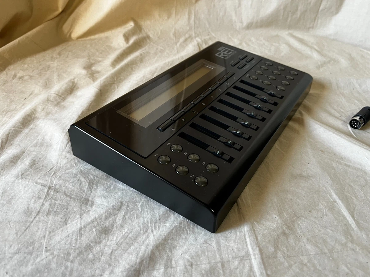Korg RE1 Remote Editor w/ 8-pin connect cable A1 M3R 03r/w