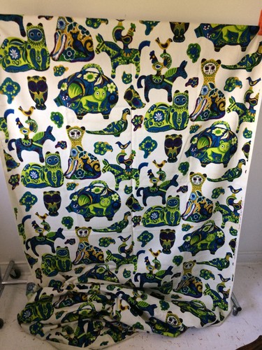 DESIGN EVERFAST fabric FOLK ART ANIMALS print 56" x 5.7 yds cat pig birds horse - Picture 3 of 12