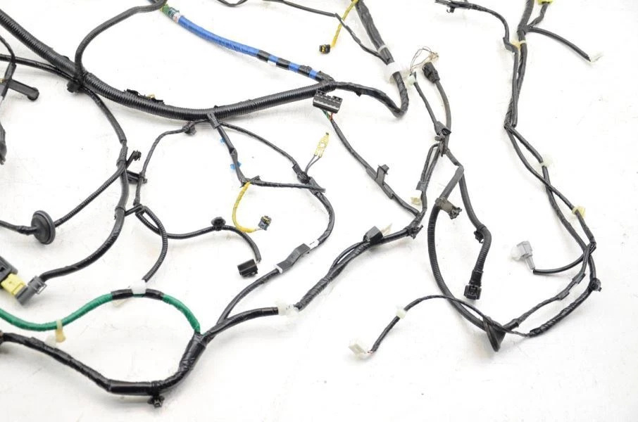 Arnés de cableado del chasis interior y trasero Subaru WRX STI 2015 Foto 2 de 4