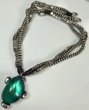 UNO DE 50 SILVERTONE GREEN CRYSTAL PENDANT 3 STRAND 17” STATEMENT NECKLACE K728