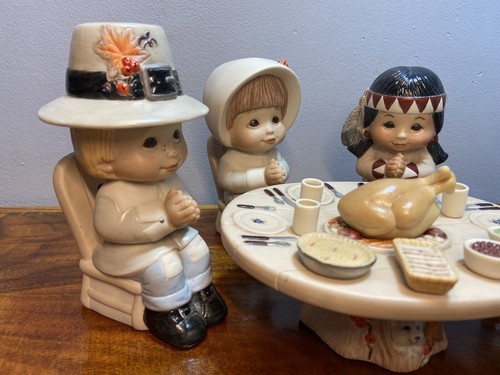 Sweet Tots Thanksgiving Pilgrims & Native American Indians Feast Table Decor Set - Picture 2 of 14