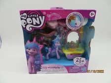 Izzy Moonbow My Little Pony Critter Creation Sealed