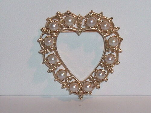 VINTAGE 14k YELLOW GOLD PEARL HEART PIN BROOCH - image 1