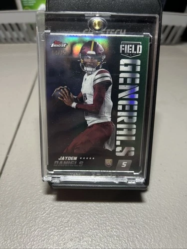 2024 Topps Finest - Field Generals Jayden Daniels #FG-18 Green Refractor /75 (RC