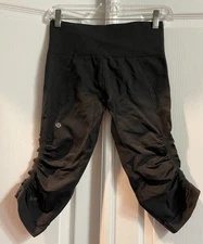Lululemon Athletica Ebb & Flow Cropped Leggings Charcoal Black Size 6 Ruched Leg