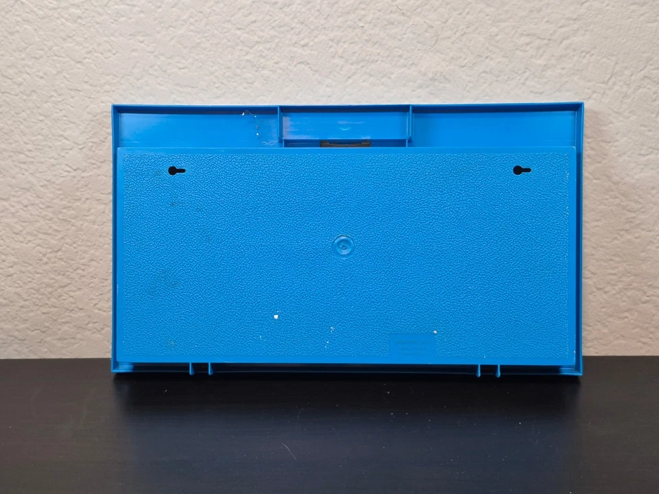 Vintage Hot Wheels Showcase Display Case Blue 18-Car Holder Mattel - Image 3 of 4