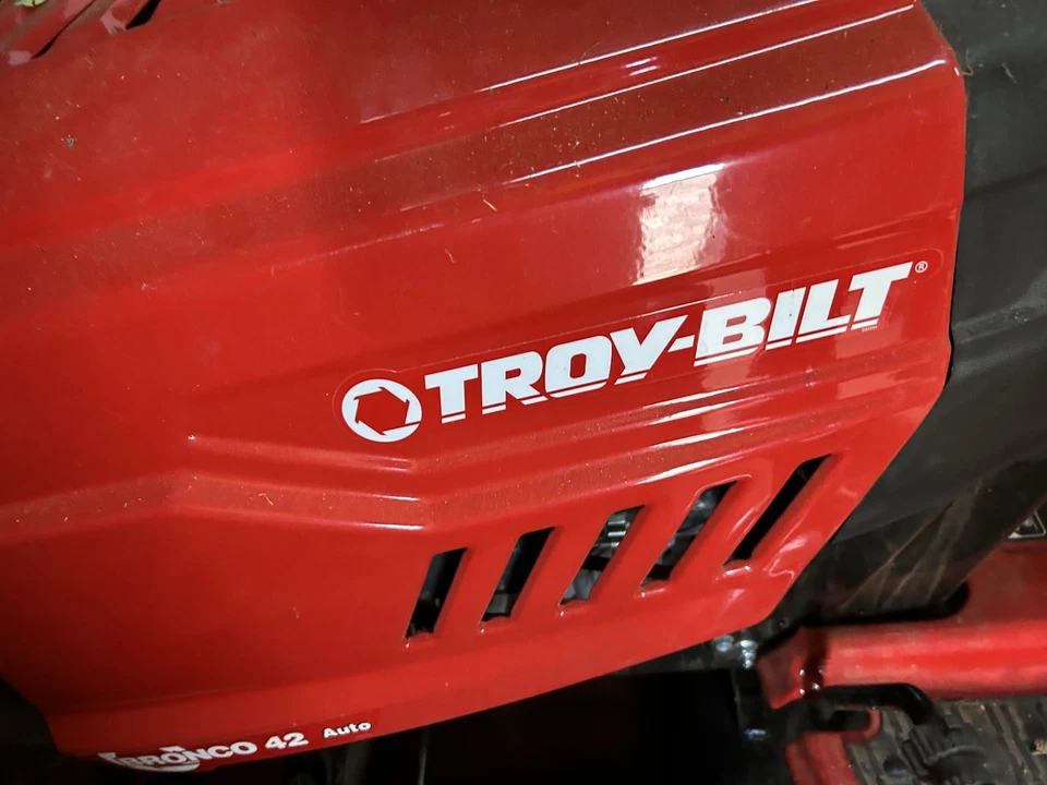 TroyBilt Riding Lawn Mower -- parts - Image 3 of 4